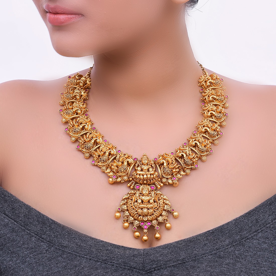 Indian Temple Jewellery – A Stunning Addition to Your Bridal Look
