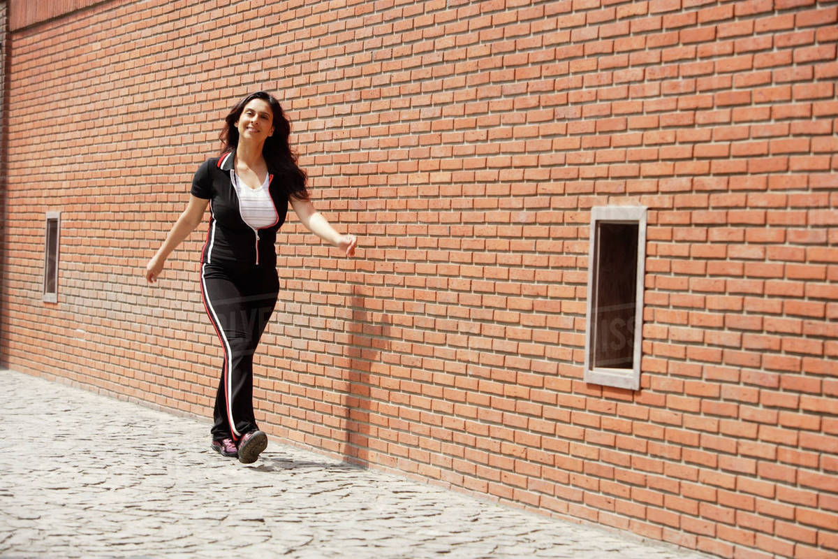 The Best Fabrics to Choose for Exercise Clothing