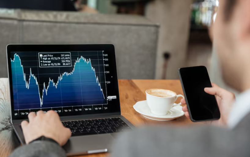 How to Stay Updated on Crypto Market Performance?